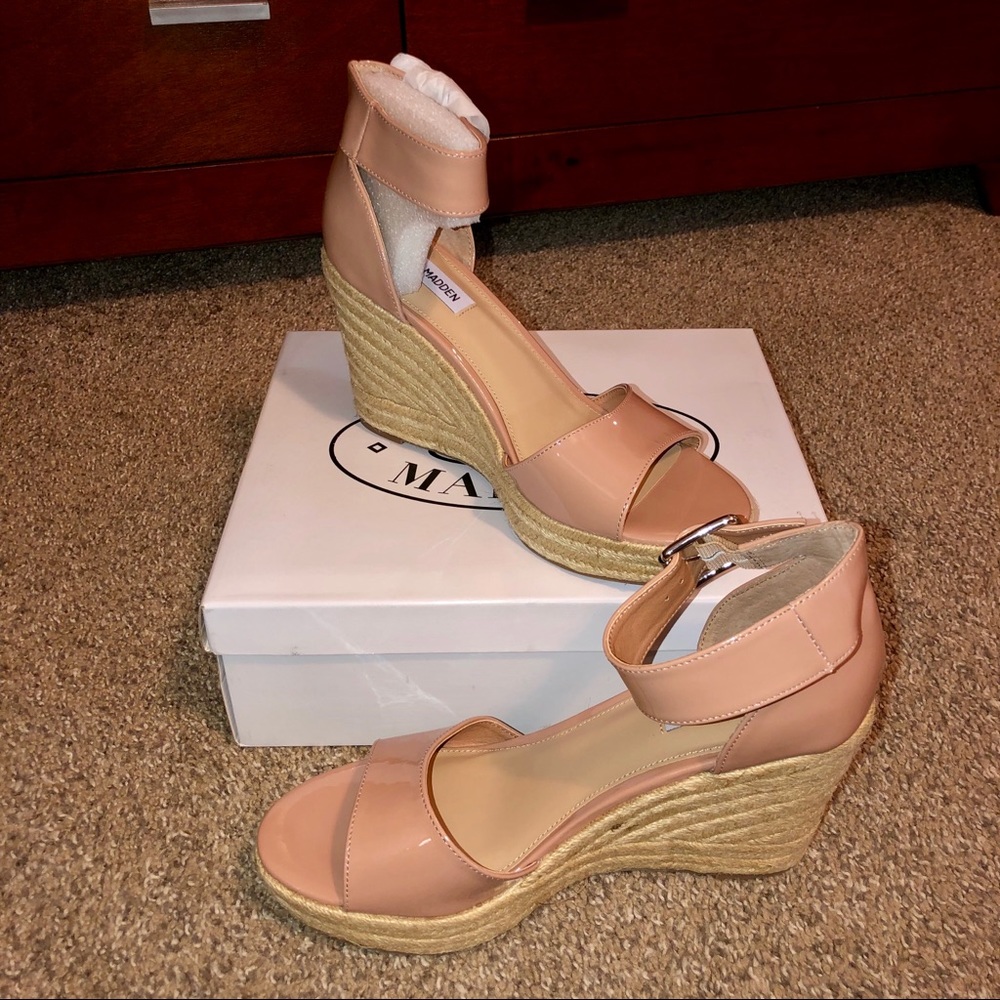 BNIB Steve Madden Blush Patent Wedges 9.5